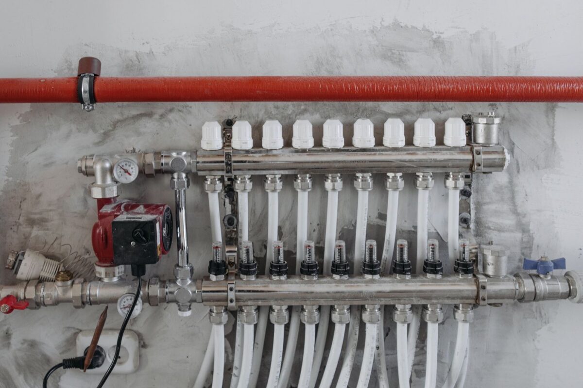 Installer un surpresseur chez soi : vérifications et choix